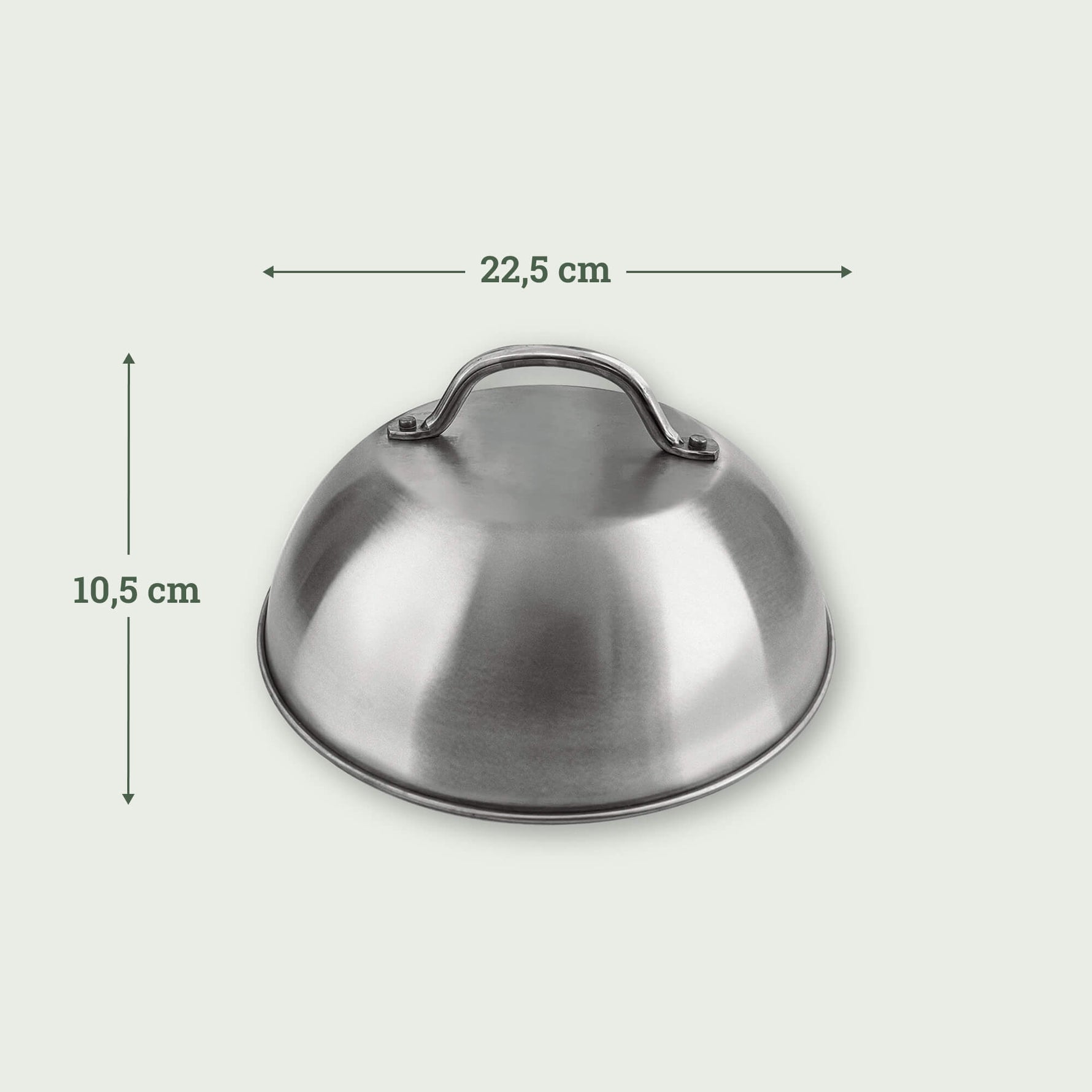Cloche de cuisson en acier inoxydable de 22,5 cm de diamètre et 10,5 cm de hauteur, idéale pour faire fondre le fromage ou maintenir les aliments au chaud sur le barbecue Kamado Forest Grill.