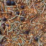 Mélange d’épices de feu composé d’aiguilles de pin, de baies de genièvre et d’écorces aromatiques, idéal pour parfumer les cuissons au kamado.