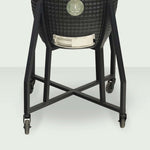 Chariot robuste en acier peint du Kamado Forest Grill, équipé de roulettes pour un déplacement facile.