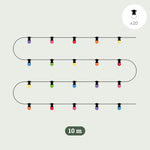 Illustration d’une guirlande lumineuse extérieure multicolore de 10 mètres, comportant 20 ampoules colorées réparties uniformément sur un câble noir, présentée sur un fond clair.