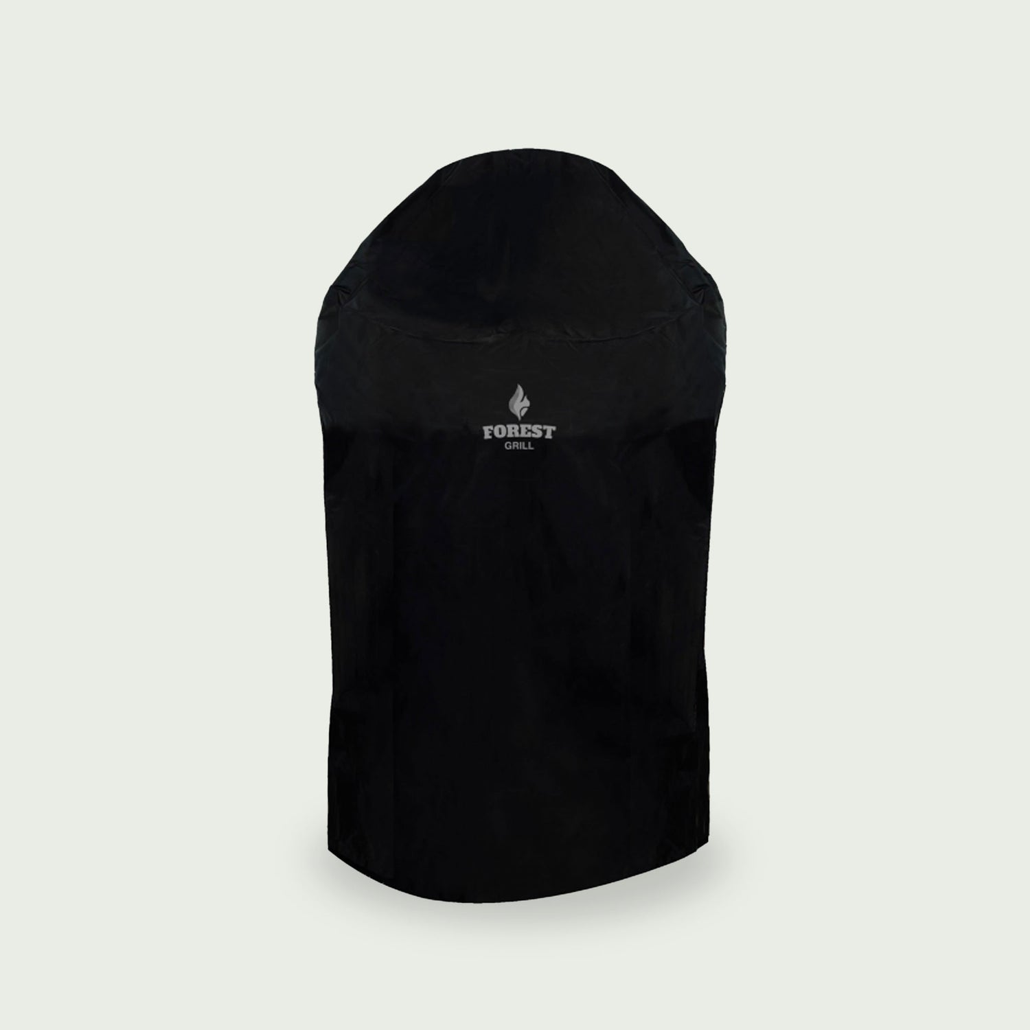 Photo d’une housse de protection noire Forest Grill, ajustée sur un barbecue, avec le logo de la marque imprimé en blanc sur le devant.