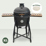 Pack barbecue Kamado XL Forest Grill complet avec pierre à pizza, grille surélevée, housse et outils de cuisson.