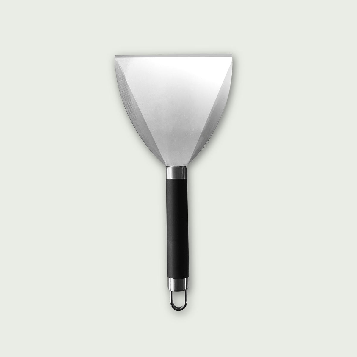 Spatule d’entretien en inox Forest Grill avec manche noir, idéale pour gratter et nettoyer les surfaces de cuisson du barbecue.